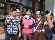 Mantan Sekda SBT Tersangka Tipikor Diamankan Tim Kejati Maluku Setelah Sempat DPO