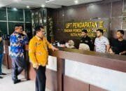 Maksimalkan Pelayanan, Kabapenda Pekanbaru Sidak Disiplin Pegawai dan Sapras Pendukung di UPT Pendapatan II