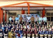 Sambangi MTsN 1 Pekanbaru, Kapolsek Limapuluh Ajak Siswa Lebih Mengenal dan Mencintai Lingkungan