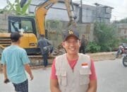 Lurah Agrowisata Pekanbaru Pimpin Goro Perbaikan Jalan Longsor