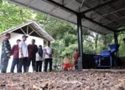 Wako Pekanbaru Tinjau Rumah Kompos di TPS 3R KMP Kopling Berjaya Sukajadi