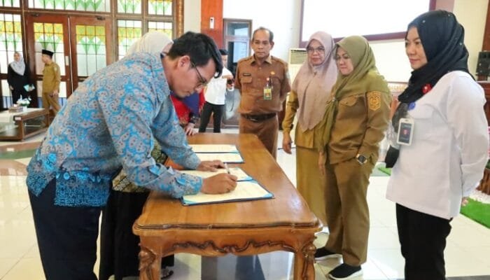 Bupati Siak Minta SPPG Makan Bergizi Gratis Utamakan Hasil Pertanian dan UMKM Lokal