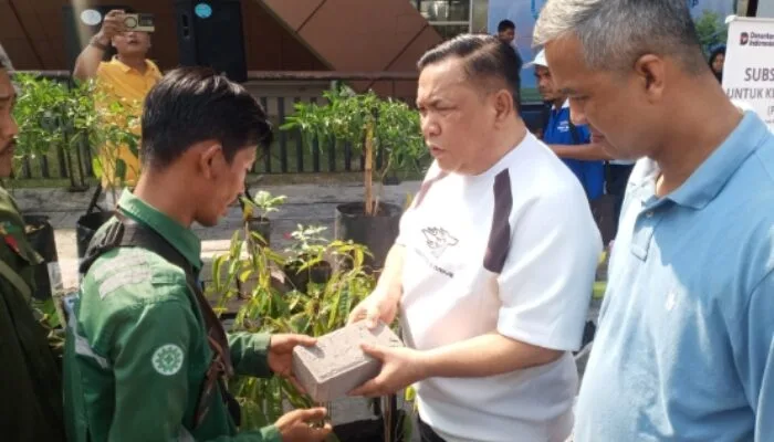 Limbah Batubara PLTU UP Tenayan Disulap Jadi Paving Block dan Pupuk, Plt Gubri Berikan Apresiasi