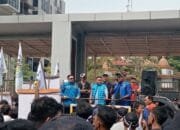 Ratusan Pemuda Riau Geruduk Kejati, KNPI Desak Tersangka Perseorangan Kasus PT Musim Mas