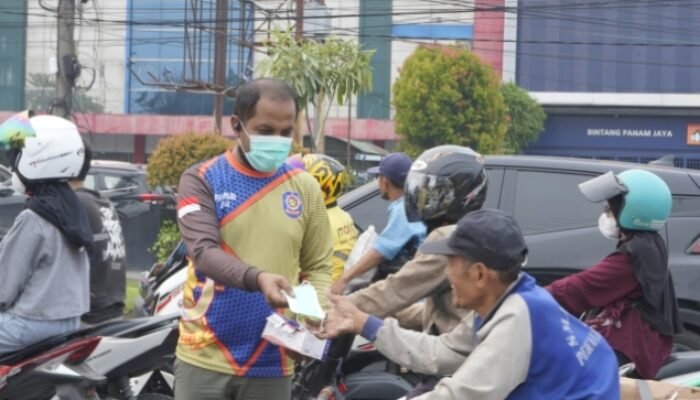 Pemko Pekanbaru Sosialisasi Penanganan Dampak Kabut Asap dan Bagikan Masker
